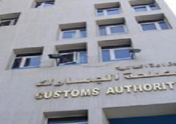 رئيس الجمارك : 3.8 مليار جنيه قيمة السيارات المفرج عنها بجمارك الإسكندرية خلال أبريل
