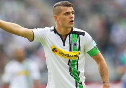 شاكا يحمل مدربي البوندسليجا مسؤولية بطاقاته الكثيرة