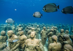 أول متحف أوروبي يقام تحت الماء في أسبانيا