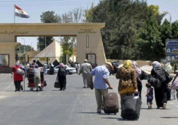 فتح ميناء رفح البري استثنائيا لليوم الثالث على التوالي لعبور العالقين