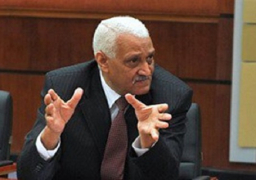 محافظ السويس يلتقي نائب وزير الإسكان لبحث تطوير العشوائيات بالسويس