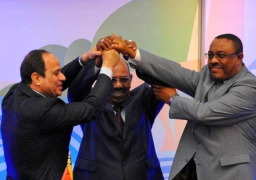 مصر وإثيوبيا والسودان يتفقون على أهمية ترسيخ أسس إستراتيجية للتعاون، تقوم على الثقة والاحترام المتبادل وتلبية طموحات الشعوب فى مواجهة التحديات المشتركة