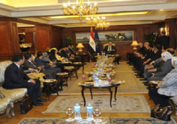 وزير الداخلية يلتقى عددا من أعضاء مجلس الشعب من الشباب