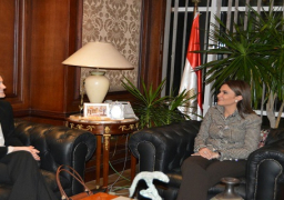 وزيرة التعاون الدولى تناقش مع ممثلى الكونجرس الأمريكى دعم البرامج ذات الأولوية للحكومة