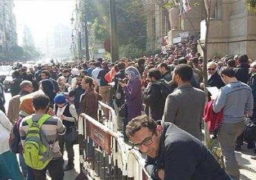 “الأطباء” تقرر استمرار العمل بالمستشفيات وعدم تقديم خدمات طبية لها مقابل مادي