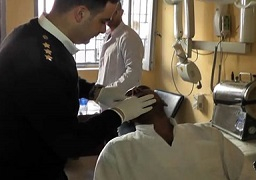 “الداخلية” توجه قوافل طبية للكشف على نزلاء سجن شديد الحراسة بطرة