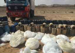 بالصور..الجيش الثالث يضبط سيارة تحتوى على كميات كبيرة من المتفجرات