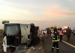 بالصور : وفاة 19 شخصاً وإصابة 22 في إنقلاب حافلة معتمرين مصريين في مكة