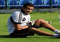 أحمد ناجى يشرف على تدريبات خاصة للشناوى بعد إصابة الحضري