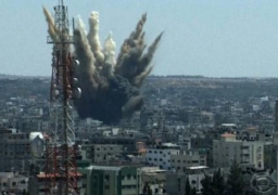 استشهاد طفل فلسطينى وإصابة شقيقيه فى سلسلة غارات إسرائيلية على غزة