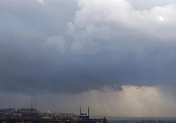 الأرصاد: انخفاض درجات الحرارة السبت.. وأمطار رعدية على أنحاء متفرقة