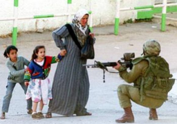 الأم الفلسطينية “رهينة” الصراع العربي الإسرائيلي