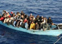 البحرية الليبية تنقذ 120 مهاجرا غير شرعي من الغرق بالقرب من سواحل الزاوية