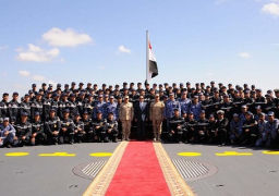 بالصور… الرئيس يشهد فعاليات المناورة البحرية ذات الصواري