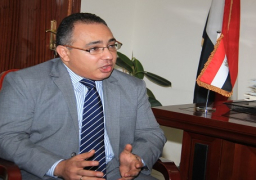 السفير المصري بفلسطين يبحث مع عضو بمنظمة التحرير آخر مستجدات المصالحة