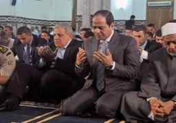 السيسي يطمئن مواطني شرم الشيخ بعودة السياحة إلى سابق عهدها وأفضل