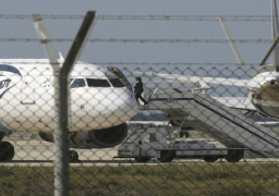 قبرص تمدد اعتقال مختطف الطائرة المصرية لثمانية ايام لاستكمال التحقيق