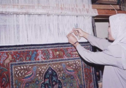 الفنون التشكيلية : ينظم ورشة لتعليم صناعة السجاد بدار النسجيات المرسمة بحلوان