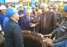 بالصور .. رئيس السكة الحديد يتفقد ورش ” إيرماس” لعمرة وصيانة الجرارات