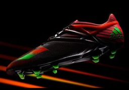 ميدو عن تبرع ميسي : الشيء الأكثر قيمة للكاتب قلمه.. وللاعب حذائه