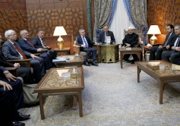 الإمام الأكبر : الأزهر يعمل علي حماية الشباب من الوقوع في براثن الإرهاب