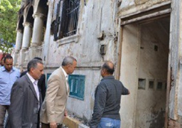 محافظ قنا يتفقد حريق محدود بمبنى أمن الدولة القديم