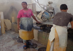 محافظة القاهرة : إزالة ورش ومباني مخالفة بمنطقة شق الثعبان