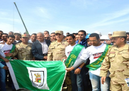 محلب وكامل الوزير وطلبة الجامعات يتفقدون مدينة الإسماعيلية الجديدة