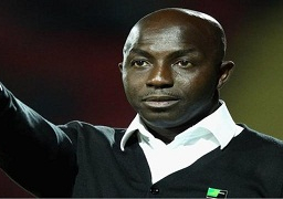 مدرب نيجيريا يبدي قلقه من مواجهة مصر