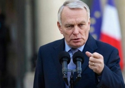 قبل زيارة هولاند .. وزير خارجية فرنسا يبدأ اليوم زيارة لمصر يستقبله خلال السيسى