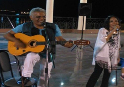 “الجميزة” وأوركسترا “تفاهم” البريطاني ينظمان حفلات لتشجيع السياحة