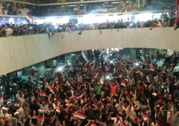 إعلان الطوارئ فى بغداد بعد اقتحام أنصار الصدر البرلمان
