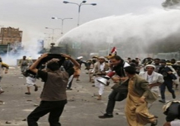 استمرار الاشتباكات في تعز اليمنية وتعزيزات عسكرية تصل للجيش والمقاومة