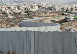 اسرائيل تبدأ تشييد جزء جديد من جدار الفصل الضفة الغربية