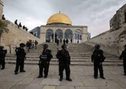 اسرائيل تمنع الفلسطينيين من أداء الصلاة بالأقصى بحجة”عيد الفصح” اليهودي