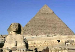 وفد من الكونجرس الأمريكى يزور منطقة الأهرامات الأثرية