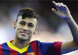 البرازيلي نيمار يؤكد بقاءه في برشلونة الموسم المقبل