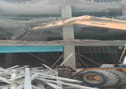 البلطجية يعتدون على حملة إزالة التعديات بشرق الأسكندرية..واستكمال الهدم وسط تعزيزات امنية