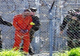 أوباما يخطط لنقل نحو 18 سجينا من جوانتانامو قبل تسلم ترامب