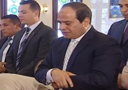 السيسي يؤدي صلاة الجمعة بموقع مشروع مدينة جبل الجلالة
