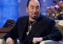 وفاة الفنان الأمريكي ديفيد جيست في أحد فنادق لندن