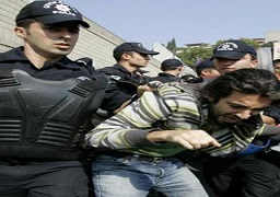 القبض 15 طالبا لتنظيمهم مسيرة بالعاصمة التركية أنقرة