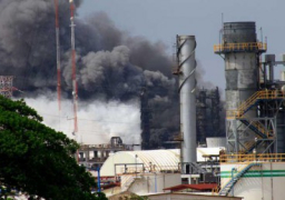 مقتل 3 وإصابة 136 في انفجار بمنشأة نفطية بالمكسيك