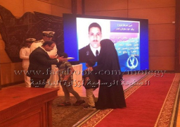 بالصور.. وزير الداخلية يكرم أسر شهداء الشرطة والمصابين