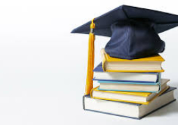 مدير منطقة مطروح الأزهرية يكرم أوائل الطلاب والمشاركون بتحدي القراءة