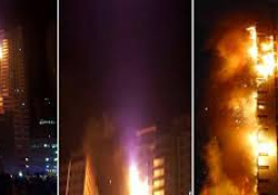 حريق هائل يلتهم المركز التجاري العالمي “جاليري لافاييت” بفرنسا