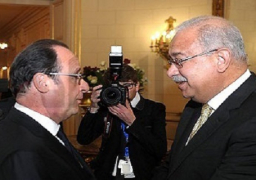 رئيس الوزراء خلال لقائه الرئيس الفرنسي: فرص واعدة لزيادة الاستثمارات الفرنسية في مصر