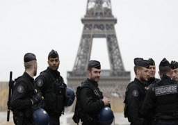 فرنسا تعتزم تمديد حالة الطوارئ