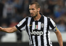 اصابة جديدة تبعد كيليني مدافع يوفنتوس عن الملاعب ثلاثة أسابيع