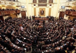 مجلس النواب يمنح الثقة لحكومة شريف اسماعيل بأغلبية 433 عضوا